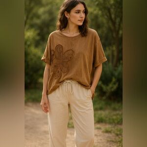 Easel Los Angeles Oversized Brown Floral Lace Appliqué Top Size M Artsy Boho